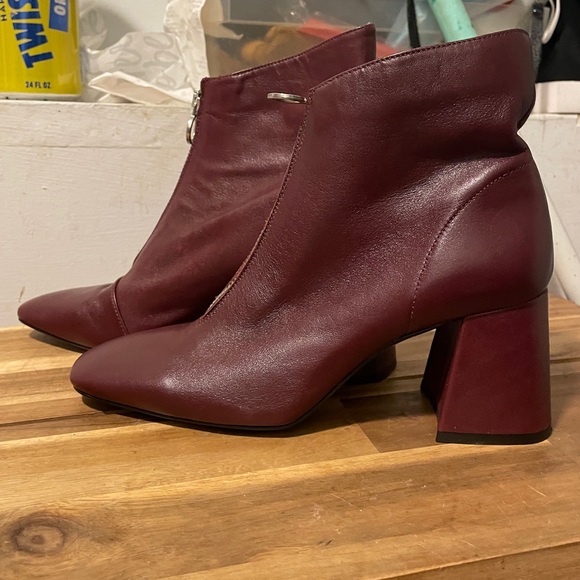 Zara Burgundy Heeled Boots - Picture 1 of 2